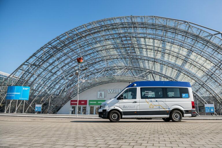 Absolut Test Bus
